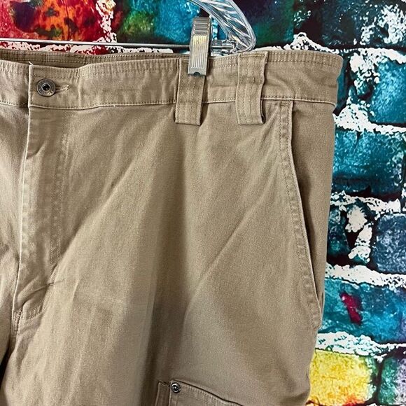 Duluth Shorts Mens 48 Tan Flex Firehose Carpenter Cargo Outdoor Relaxed Fit - Picture 2 of 5